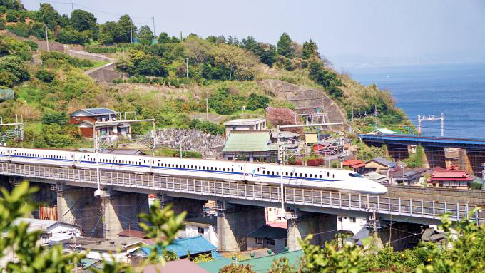 N700A新幹線電車「のぞみ」、東海道新幹線・小田原～熱海間