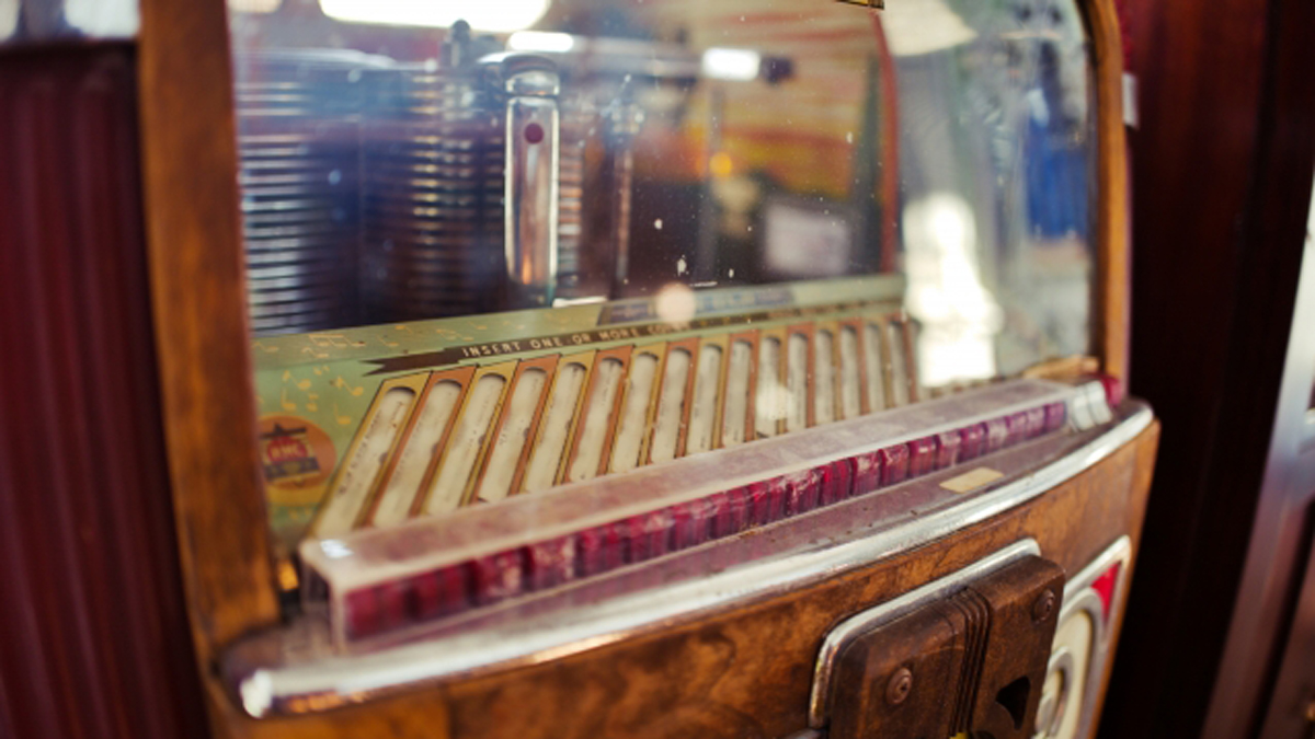 音楽出版社をつくることになった「意外なきっかけ」 朝妻一郎 ニッポン放送 NEWS ONLINE