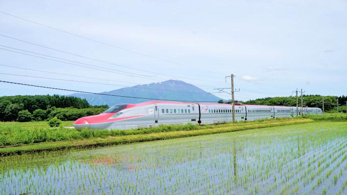 E6系新幹線電車「こまち」、田沢湖線・小岩井～雫石間