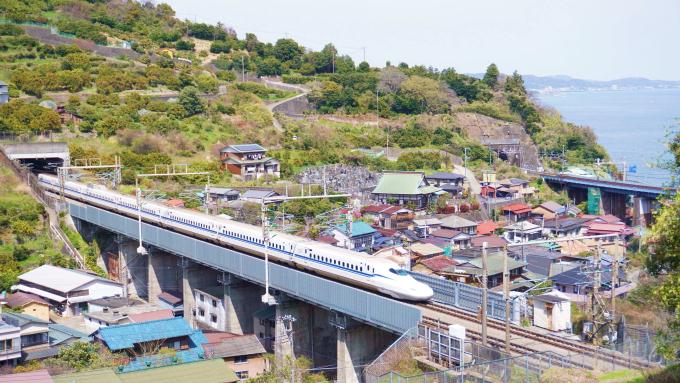 N700S新幹線電車「のぞみ」、東海道新幹線・小田原～熱海間