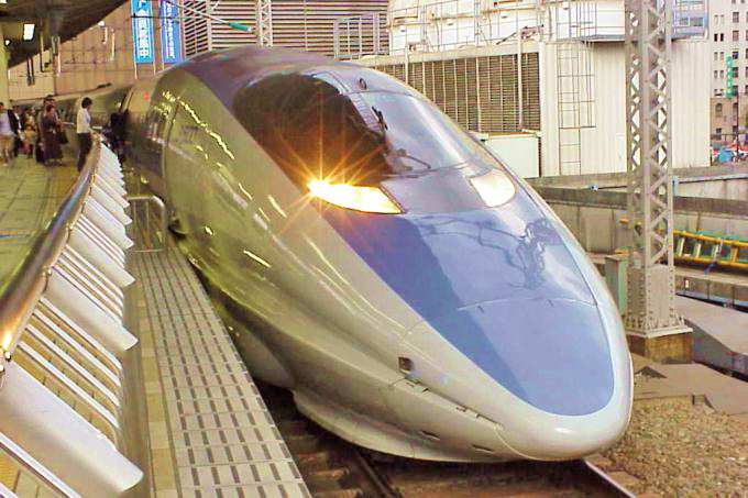 500系新幹線電車「のぞみ」、東海道新幹線・東京駅（2003年撮影）