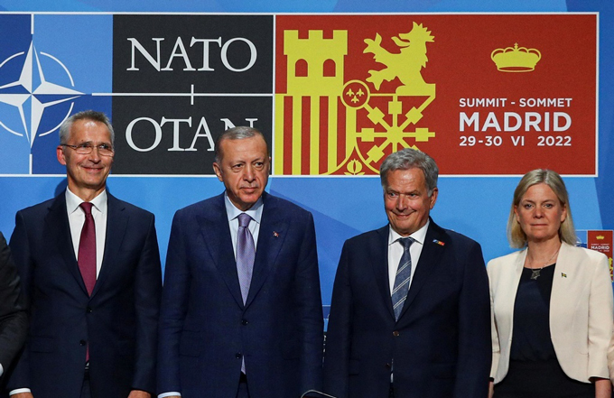 北欧2か国のNATO加盟をトルコが容認　歴史の大転換の背景にある「苦渋の決断」と「譲歩」