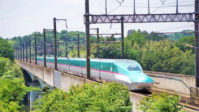 E5系新幹線電車「はやぶさ」、東北新幹線・郡山～福島間