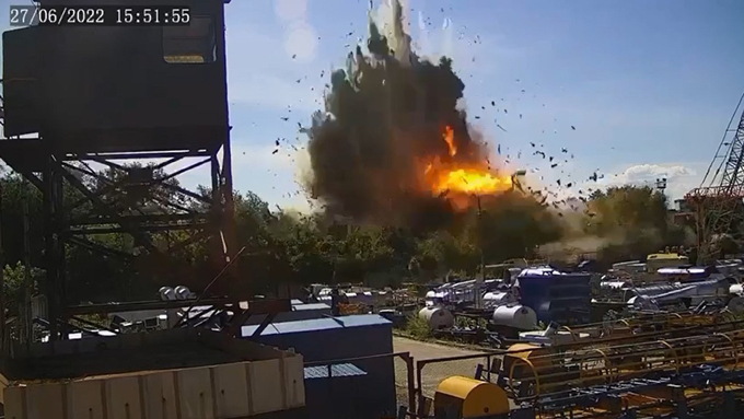 辛坊治郎「相当に異常なことが起きている」 ウクライナ商業施設爆撃　露が空対艦ミサイル使用か