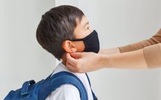 子どものマスク着用は何歳くらいからするべきなのか