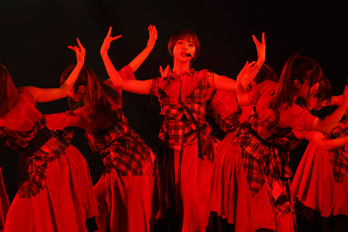 乃木坂46、全国ツアー初日に新曲初披露　30thシングル「好きというのはロックだぜ！」