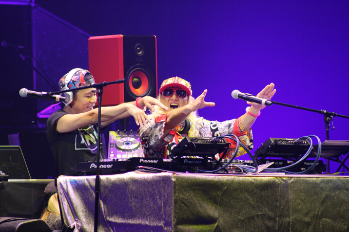 岡村隆史、DJ KOO ～『岡村隆史のオールナイトニッポン歌謡祭 in横浜アリーナ』（2015年11月１日）