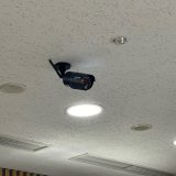 ニッポン放送のスタジオの天井についているカメラ