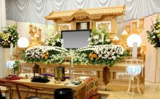 辛坊治郎「政権は気づいているのか」　コロナ禍での制約ある葬儀をせざるを得ない遺族たちの悲しみ