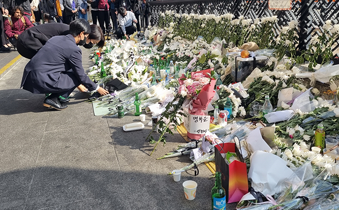 韓国・梨泰院のハロウィン圧死事故はなぜ防げなかったのか　群衆の「コントロール」の仕方