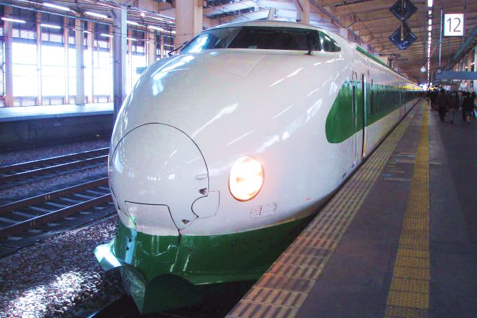 200系新幹線電車「とき」、上越新幹線・越後湯沢駅（2007年撮影）