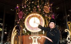 松任谷由実が登場！ 8mの生木を使ったクリスマスツリーが輝く「Marunouchi Bright Christmas 2022 YUMING 50th BANZAI ！～」
