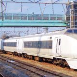 常磐線・原ノ町駅に留置された651系電車と415系電車（2014年撮影）