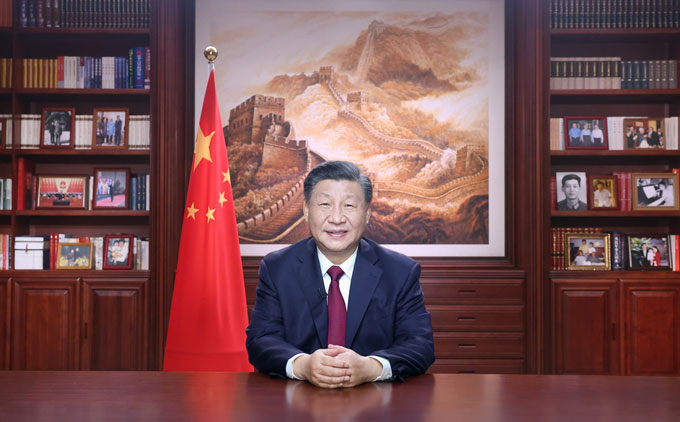 中国の習近平国家主席は2022年12月31日、中央広播電視総台（チャイナ・メディア・グループ）とインターネットを通じ、2023年の新年のあいさつを発表した。（北京＝新華社記者／鞠鵬）2022年12月31日　新華社／共同通信イメージズ
