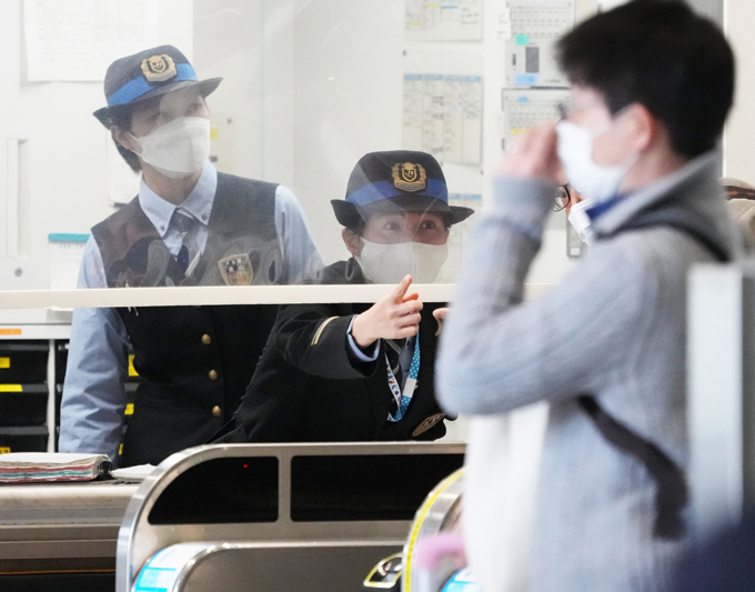 日本でマスクを外し始めるのは「花粉症シーズンが終わり、ストックがなくなった時」辛坊治郎が指摘
