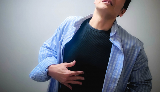 胃痛や胃もたれがあるが検査しても病理的な症状がないときは「機能性ディスペプシア」の可能性