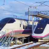 E3系新幹線電車「こまち」、奥羽本線・大曲駅（2007年撮影）