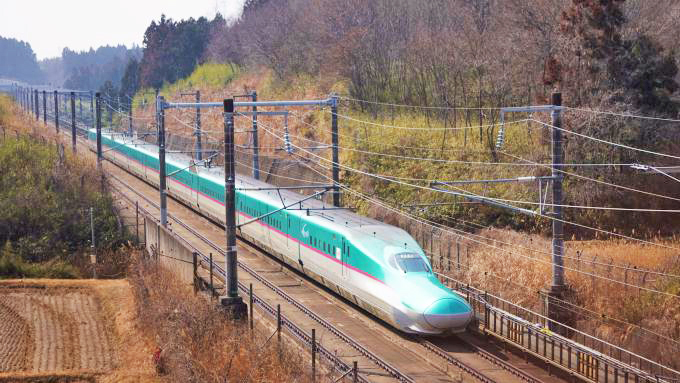 E5系新幹線電車「はやぶさ」、東北新幹線・古川～くりこま高原間