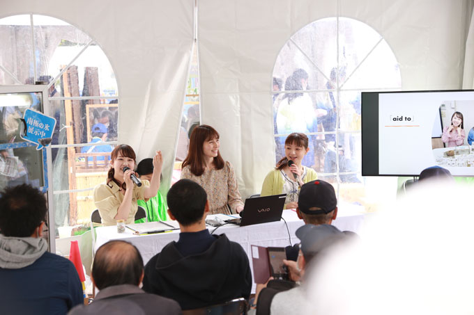 SDGsトークショー（左から熊谷アナ、気象予報士の千種ゆり子さん、箱崎アナ）