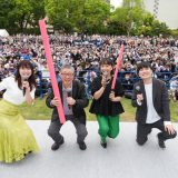 笑福亭鶴光＆田中美和子、前島花音アナウンサー（左）、内田雄基アナウンサー（右）
