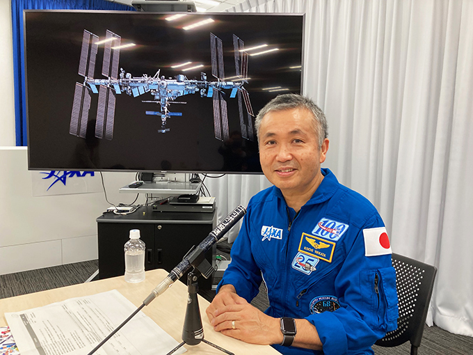 若田光一宇宙飛行士（5月29日　JAXA東京事務所で撮影）