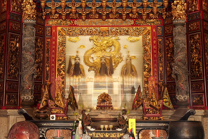 埼玉県に台湾？！　五千頭の龍が昇る聖天宮にてランパンプスが合格祈願！