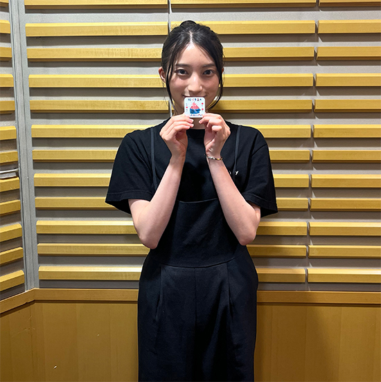 綾川千歳、番組グッズステッカー完成を報告「めちゃくちゃ可愛く仕上がってる」の写真