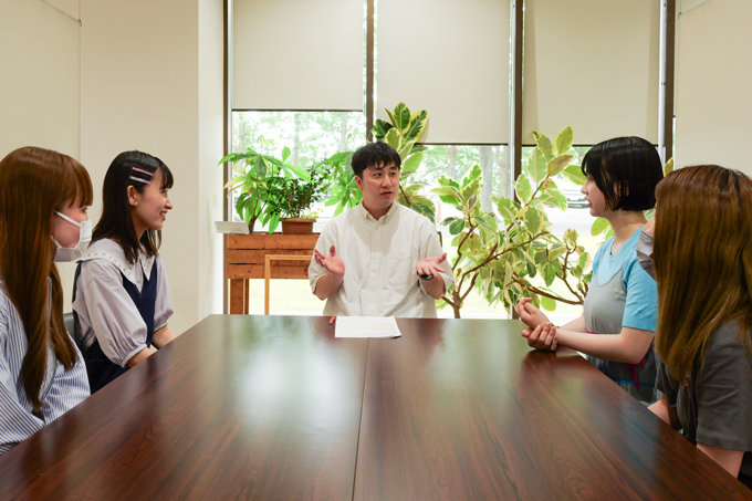 絶滅危惧種の保全から不妊治療まで？　東京農業大学で学ぶ学生とランパンプスが座談会！