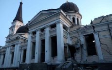 戦況とは無関係にウクライナの「士気を削ぐ」ため、歴史的建造物を破壊するロシア