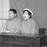 電波少年収録　松村邦洋と松本明子　1993年9月　写真提供：産経新聞社