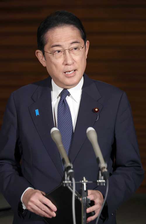 処理水をめぐる中国の対応などについて記者団の取材に応じる岸田文雄首相＝2023年08月28日午後、首相官邸　写真提供：産経新聞社