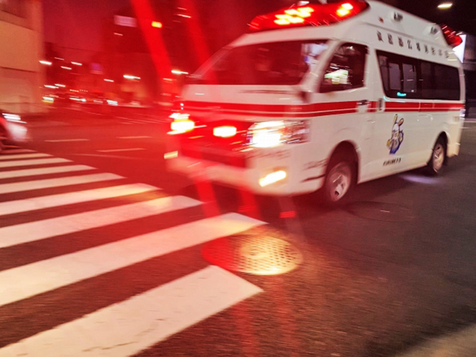 「救急車を呼ぶべきかどうか」悩んだときには「#7119」へ　子どもの場合は「#8000」へ連絡して相談する