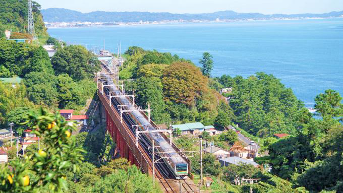 E233系電車・普通列車、東海道本線・根府川～真鶴間