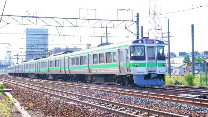 721系電車・快速「エアポート」、函館本線・苗穂～白石間