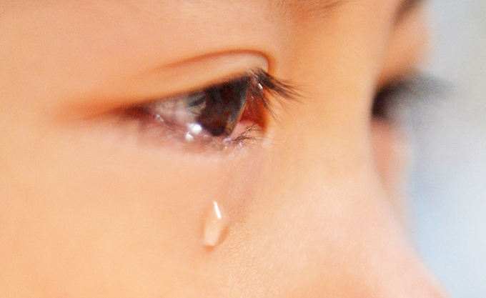 涙は「感情」で味が変わる　「甘く感じる」のはいつ？
