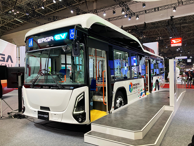2024年度に発売予定のいすゞのEVバス