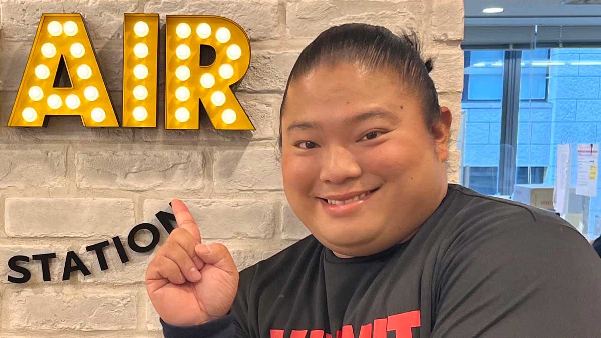 VIVANT』撮影現場での堺雅人と阿部寛の“優しい行動”に、富栄ドラムが