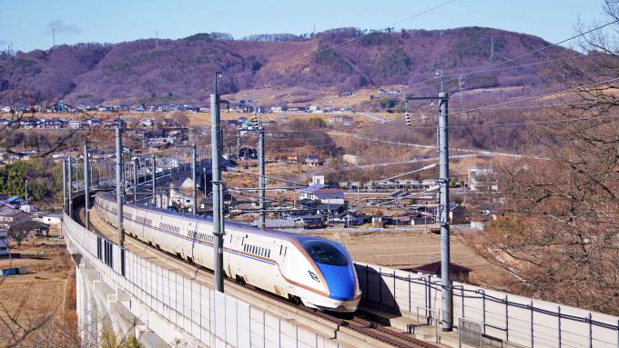 E7系新幹線電車「あさま」、北陸新幹線・上田～佐久平間