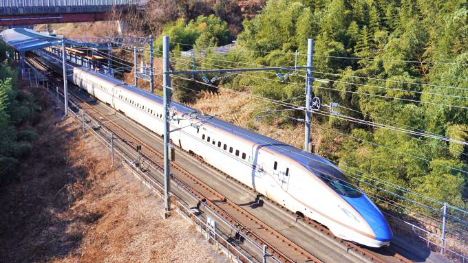 E7系新幹線電車「あさま」、北陸新幹線・安中榛名駅