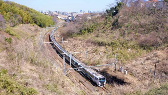 E257系電車・特急「踊り子」、東海道本線・横浜〜戸塚間