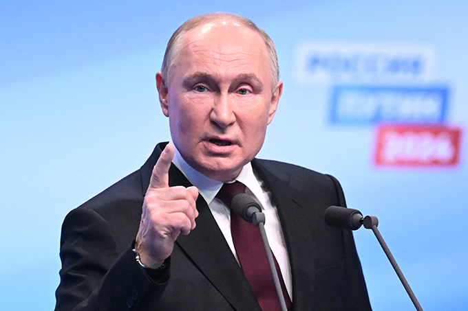 モスクワでロシア大統領選の勝利を宣言するプーチン大統領。＝2024年3月18日　AFP＝時事　写真提供：時事通信
