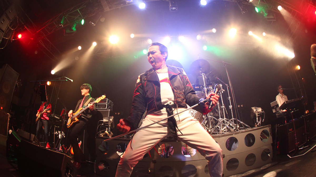 人気のクイーン・トリビュートバンド“GUEEN（グイーン）” 6月15日（土