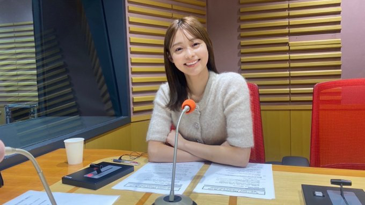 若者に人気のブランド 投資の先輩・中田花奈が、田﨑さくらに投資の極意を伝授 アイドル