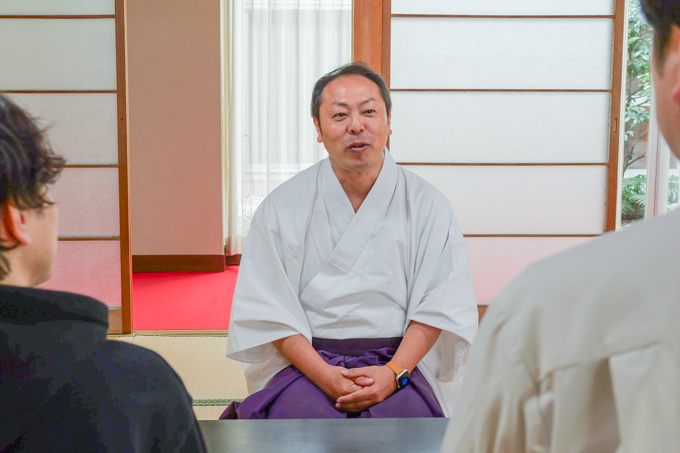 創建年代は不詳！？　古代の信仰跡が残る、織田信長も祈願した手力雄神社にてランパンプスが合格祈願！