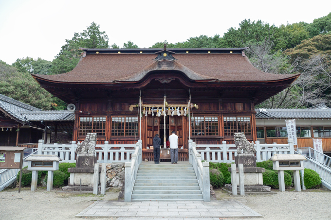 創建年代は不詳！？　古代の信仰跡が残る、織田信長も祈願した手力雄神社にてランパンプスが合格祈願！