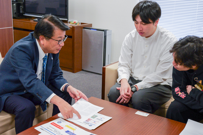 国公立で唯一の薬学部単科大学！？　論文引用度指数トップクラスの岐阜薬科大学にてランパンプスが徹底取材！