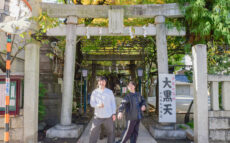 365日毎朝ラジオ体操をする神社！？　下町に根付く千住本氷川神社にてランパンプスが合格祈願！