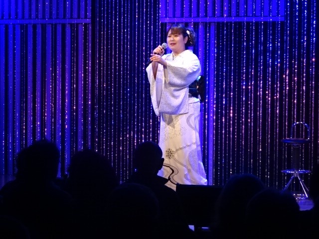 越川ゆう子
