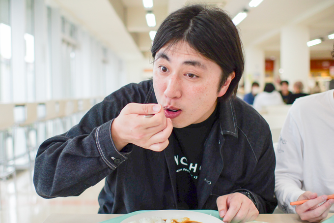 日本初の獣医保健看護学科！？　動物に関わる分野を幅広く学べる、日本獣医生命科学大学にてランパンプスが徹底取材！
