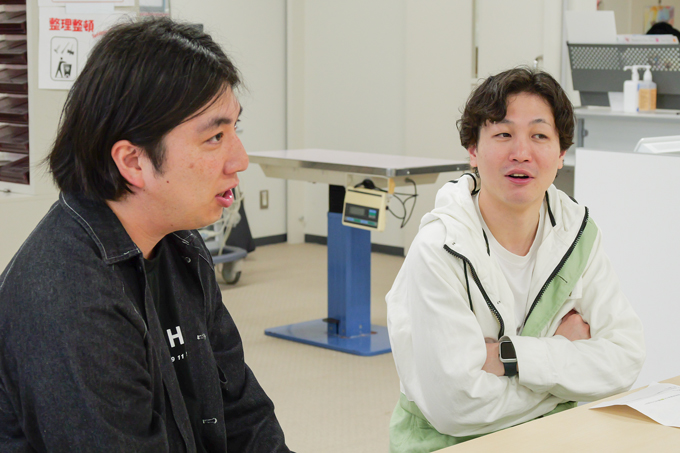 猫アレルギーでも愛玩動物看護師になれる！？　動物のリハビリを研究する、日本獣医生命科学大学の学生にランパンプスがインタビュー！